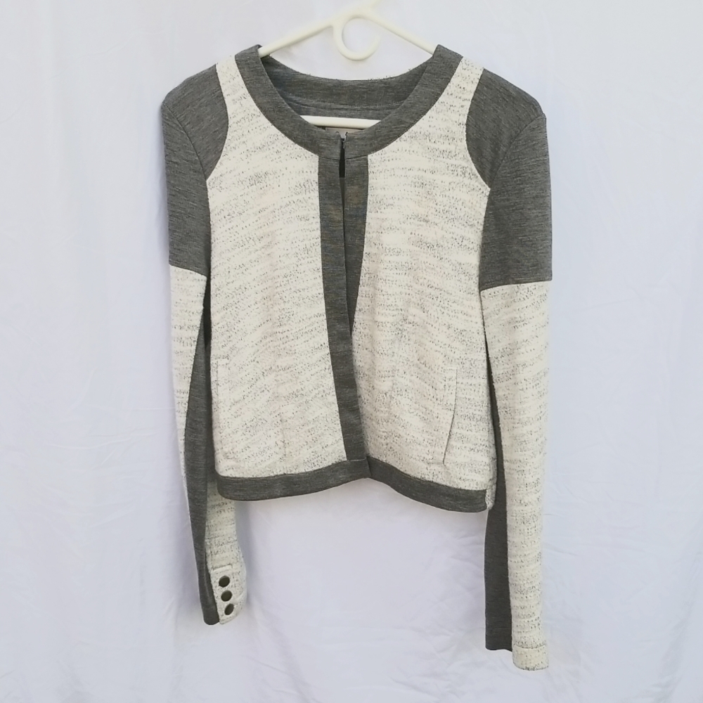 Cabi jacket size medium off white and gray colorblock